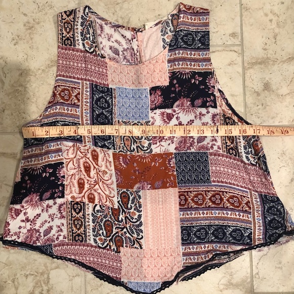 Flowy Multi-Pattern Top, Medium - Picture 5 of 7